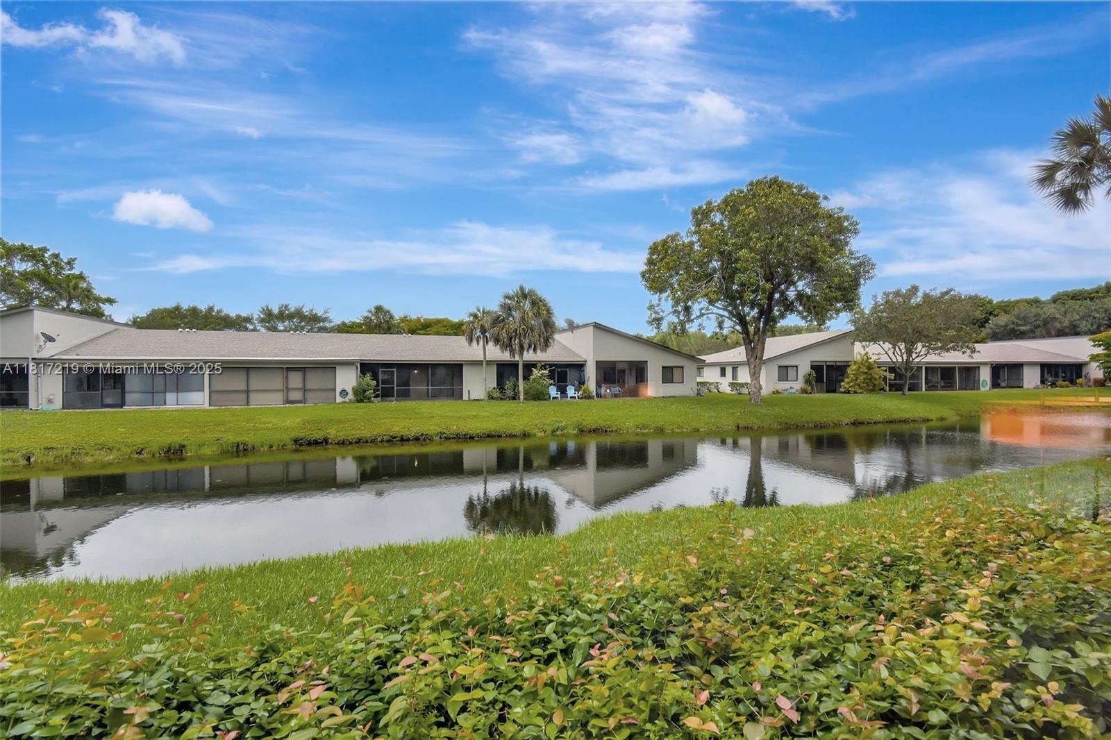 441 Lakeview Dr # 103