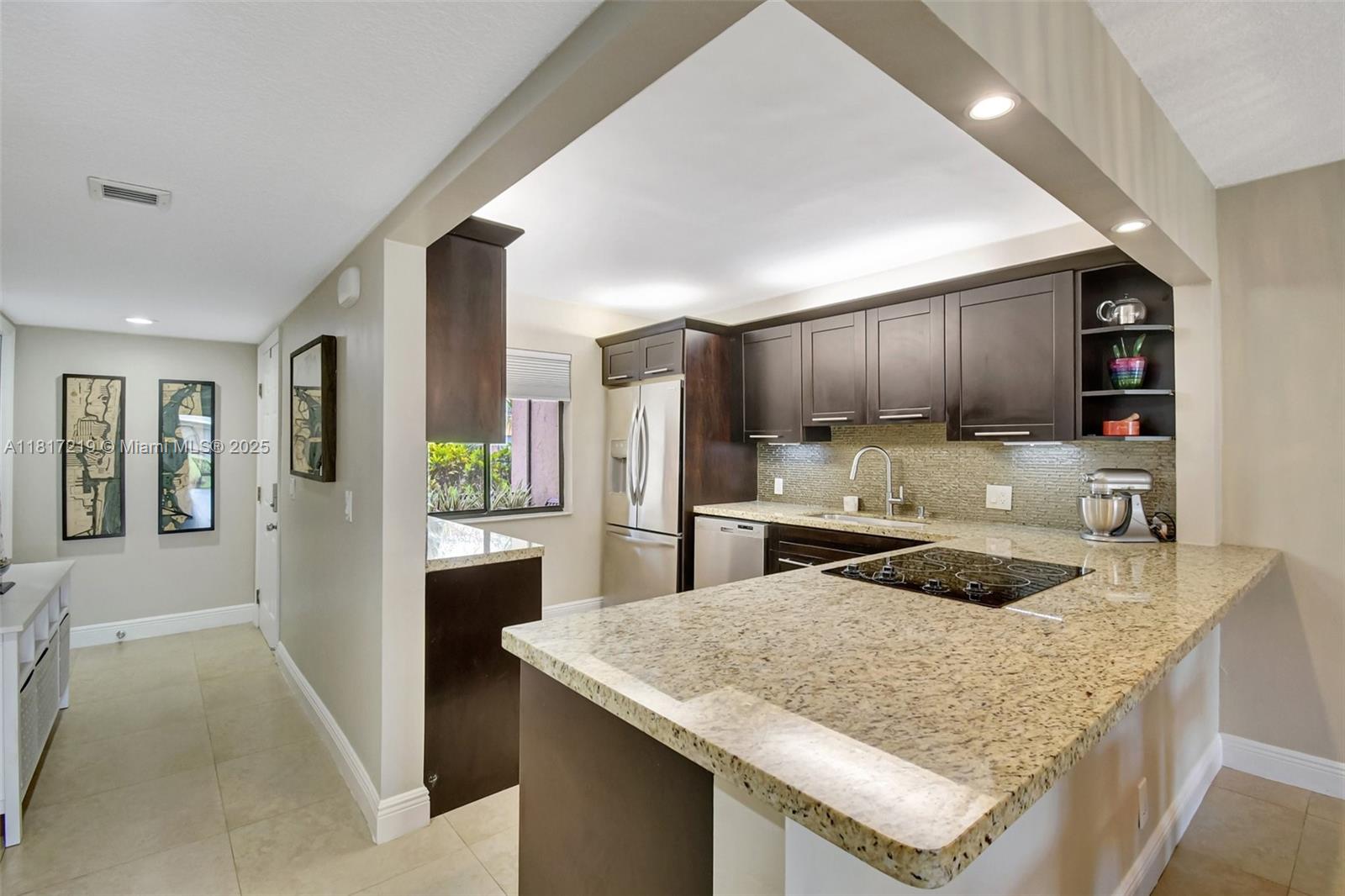 441 Lakeview Dr # 103