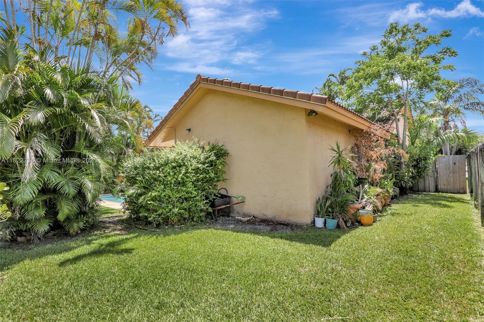 1180 NW 100th Way