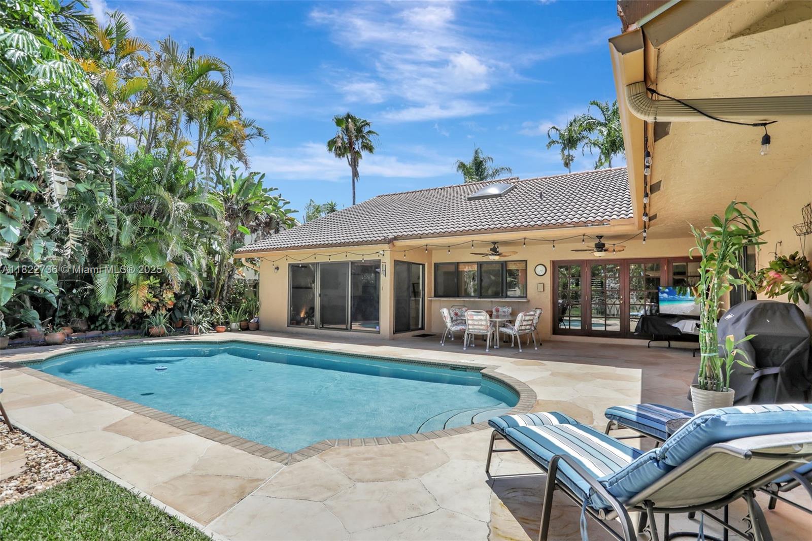 1180 NW 100th Way