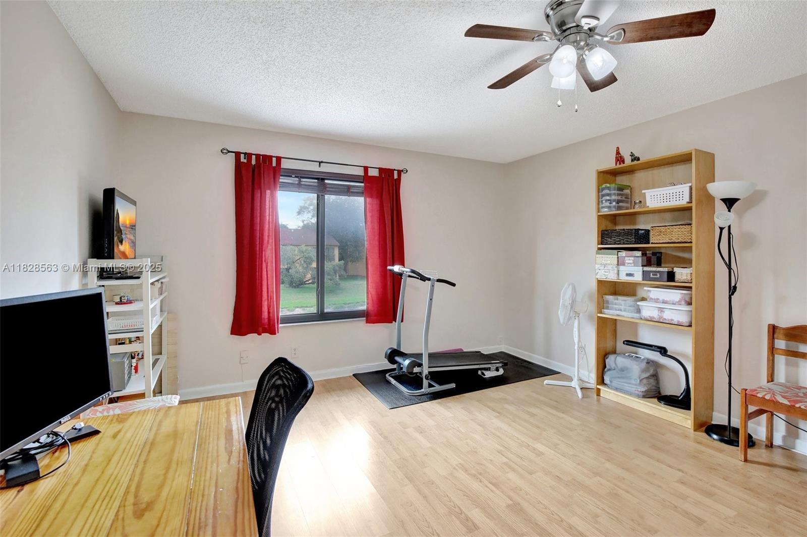 9081 NW 45th St