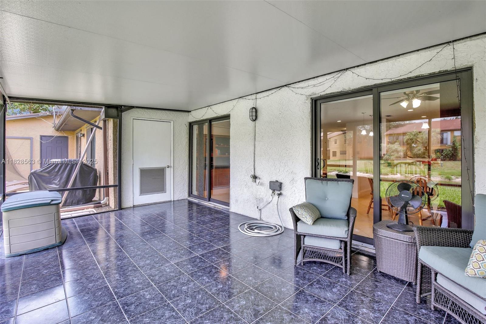 9081 NW 45th St