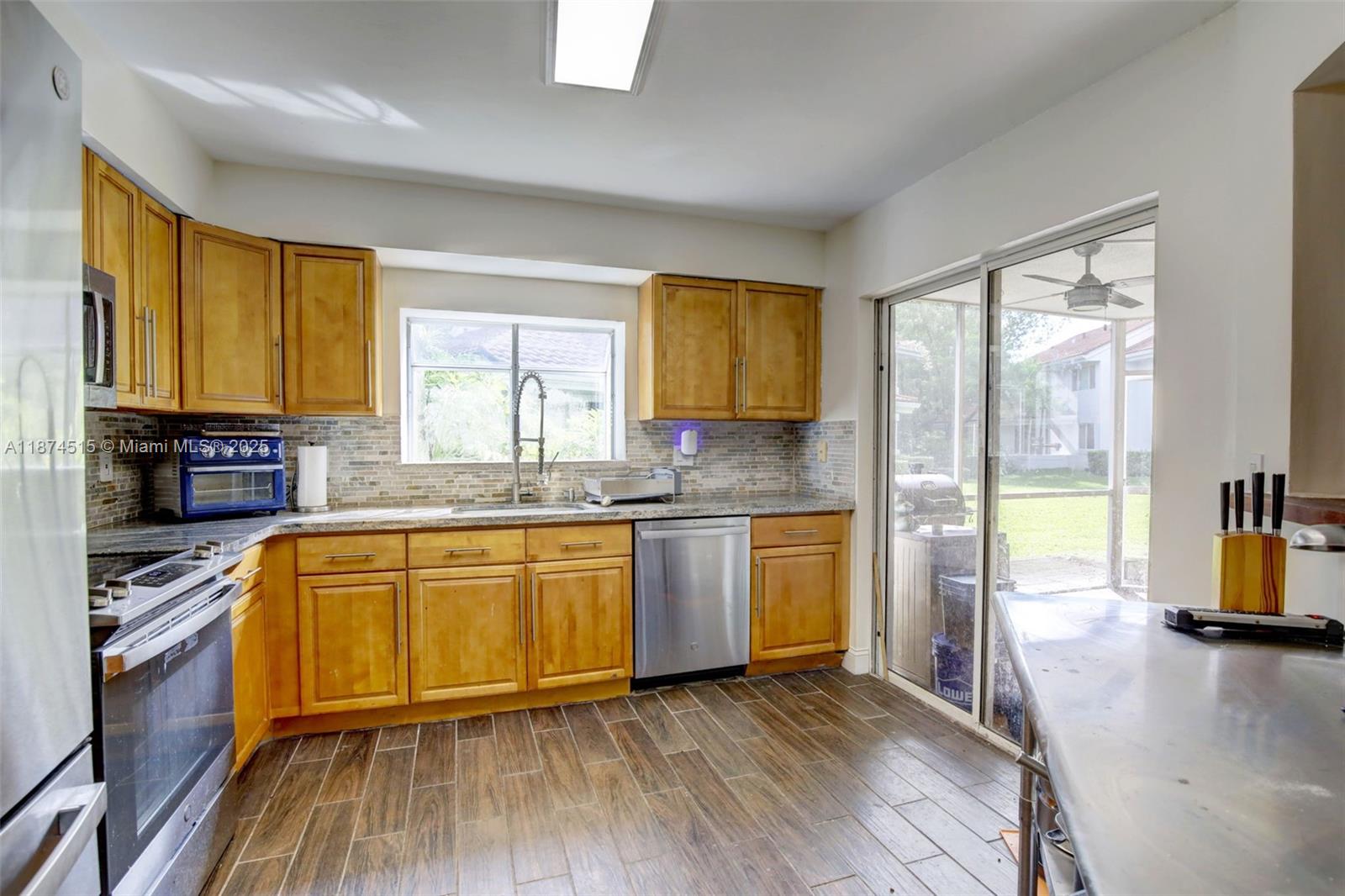 984 NW 93rd Ave # 984