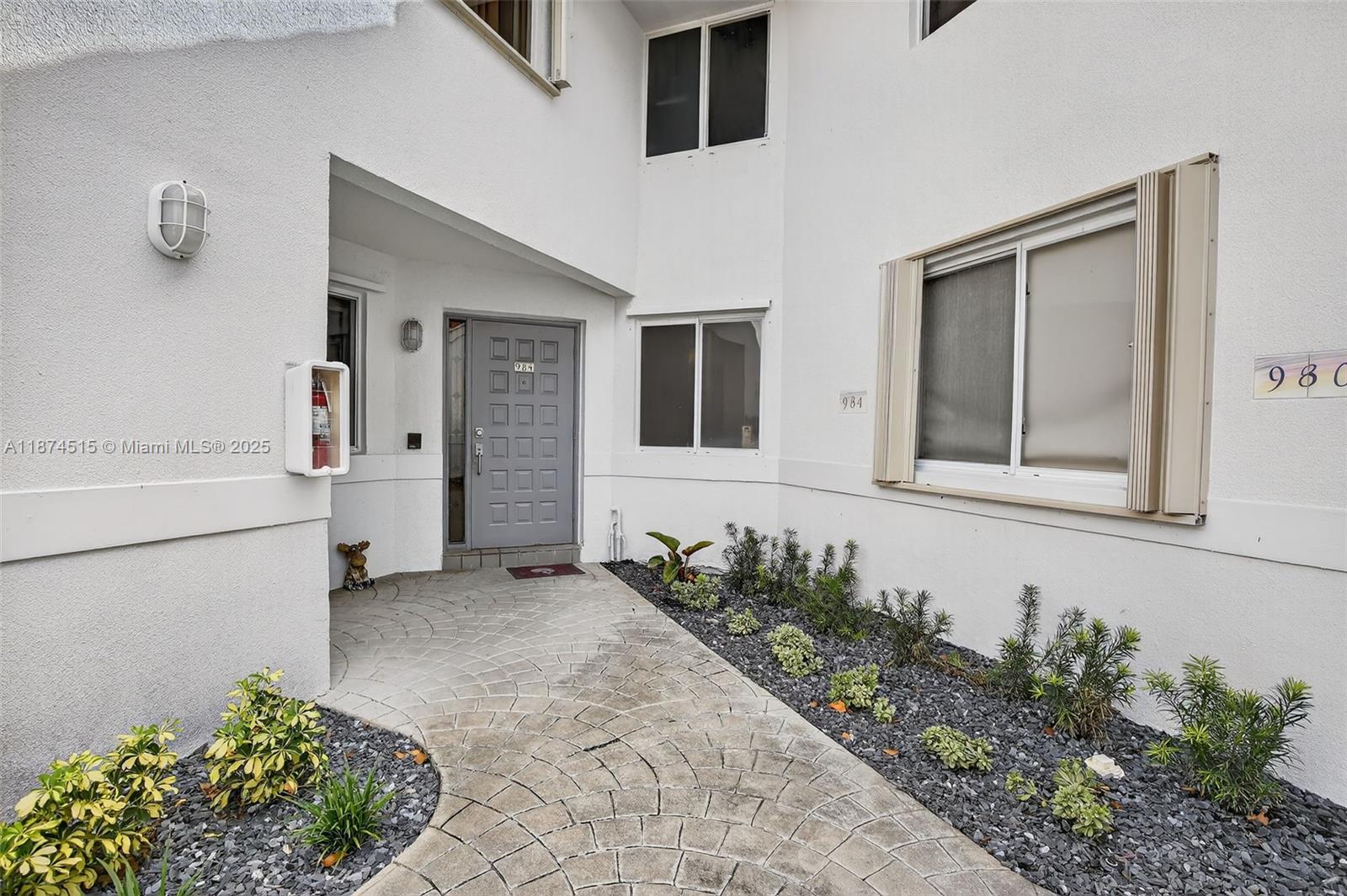 984 NW 93rd Ave # 984