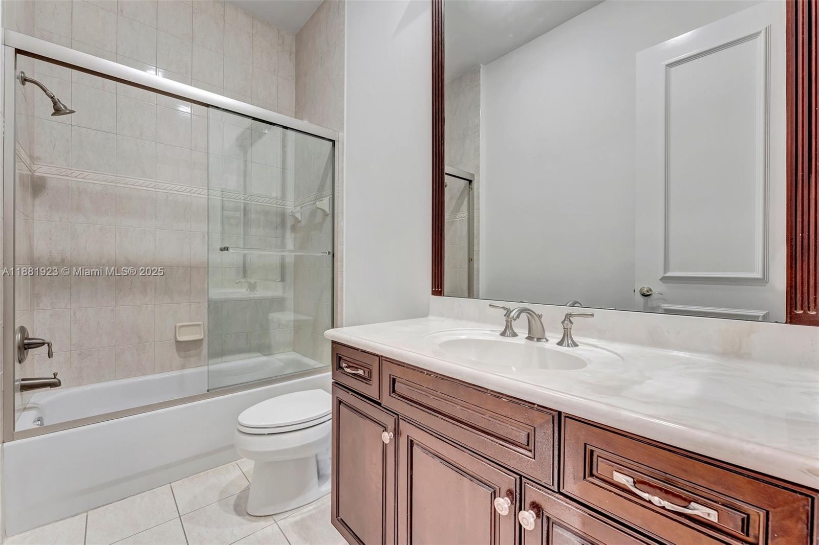 3203 W Stonebrook Cir