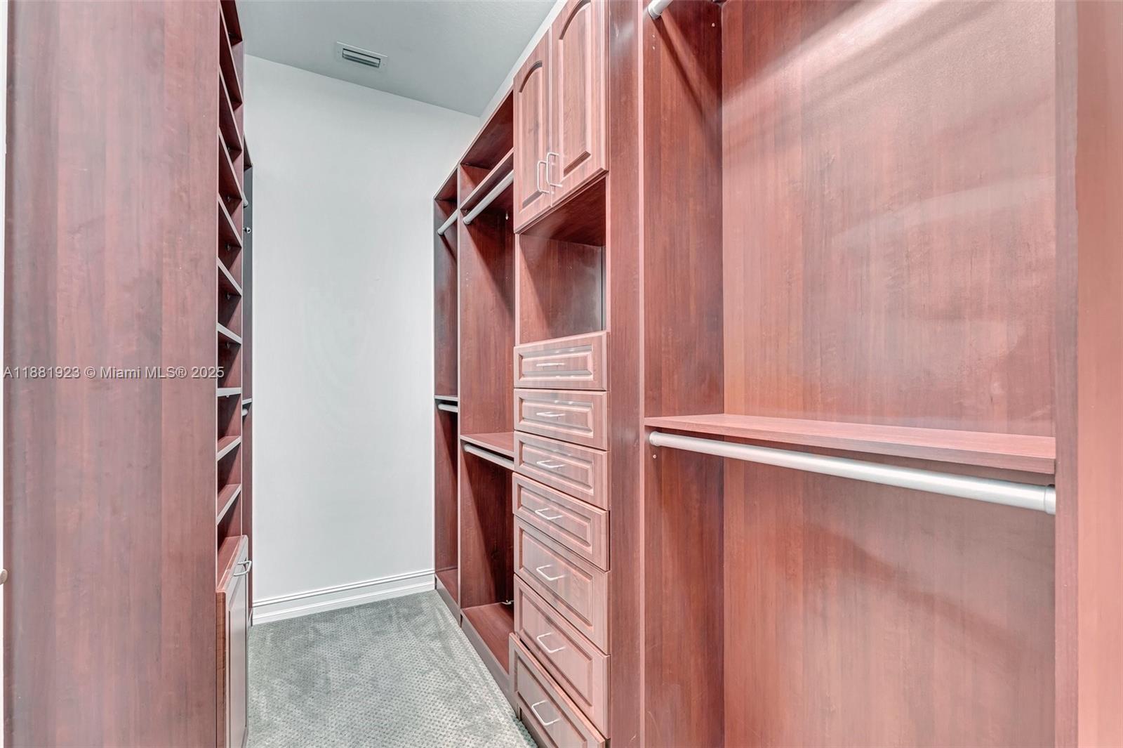 3203 W Stonebrook Cir