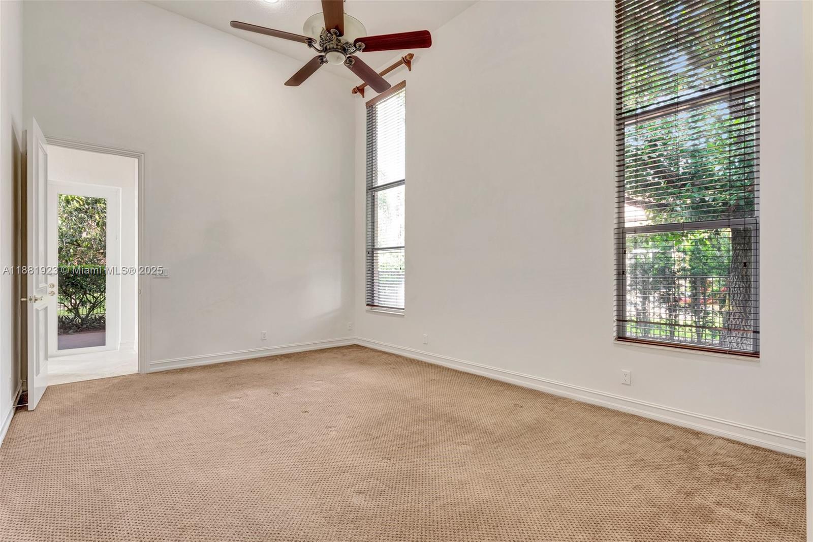 3203 W Stonebrook Cir