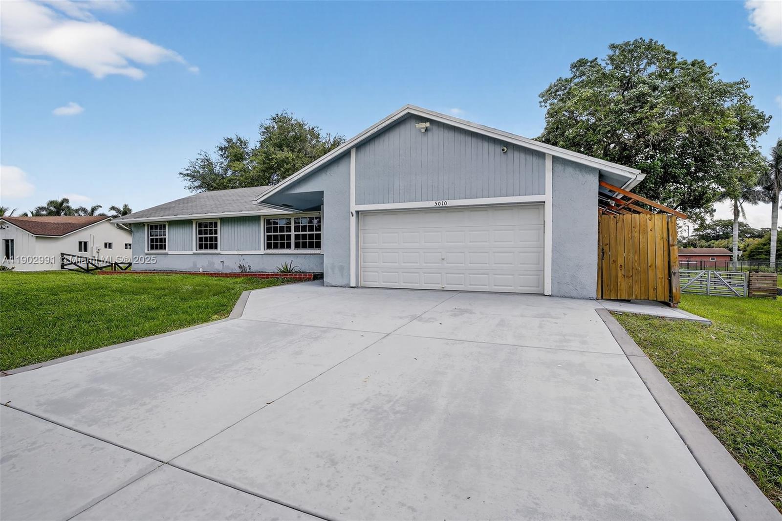 5010 SW 201st Ter