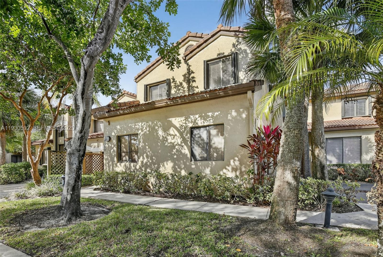 10553 NW 10th Ct # 140 Unit: D-140