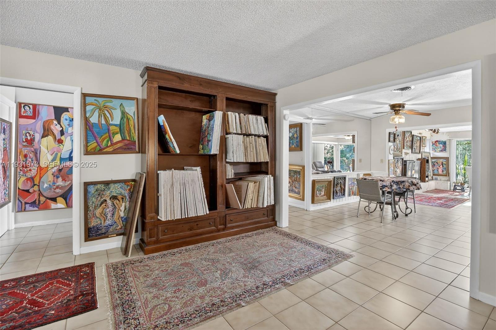 1051 W Tropical Way