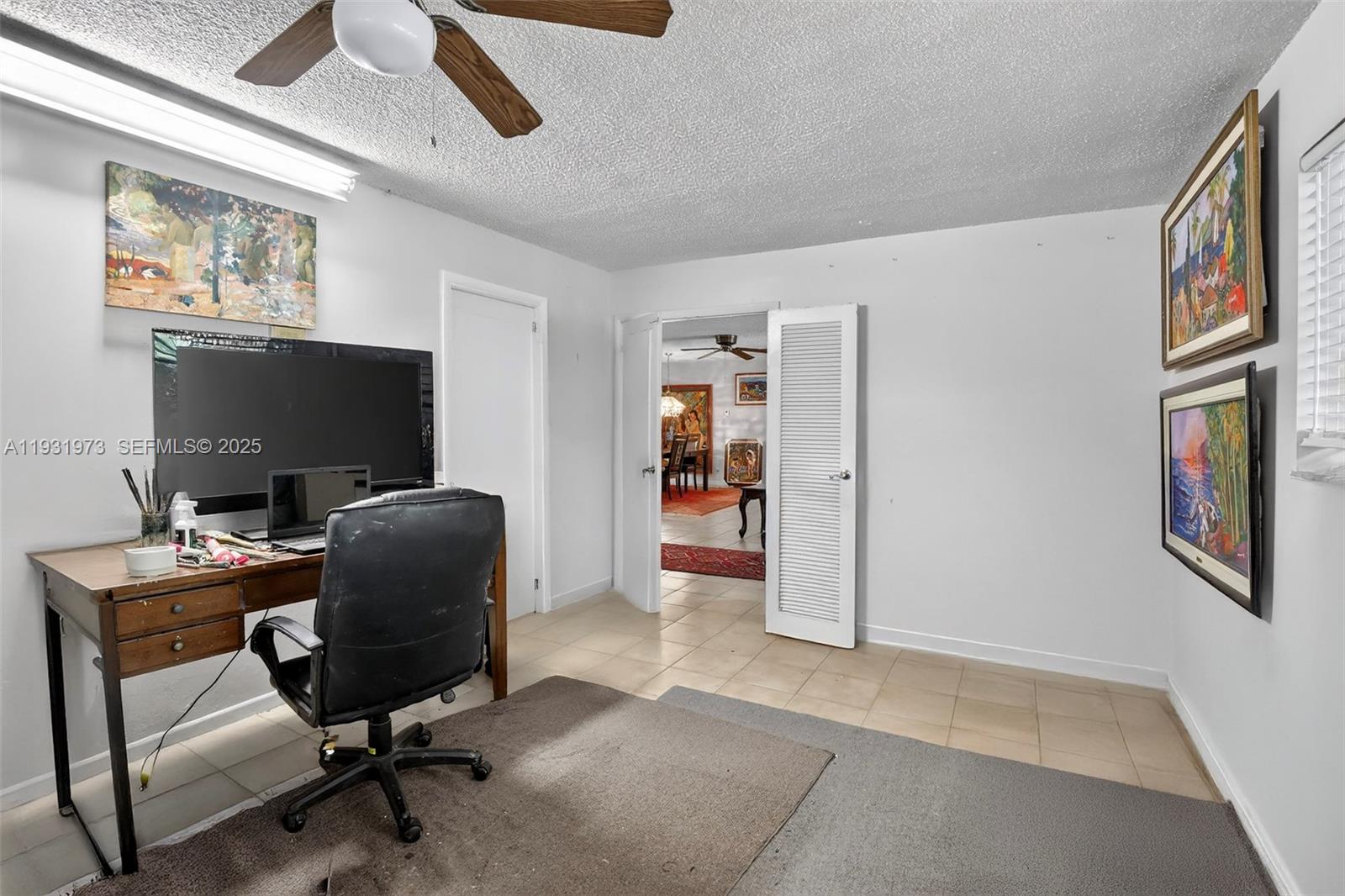 1051 W Tropical Way