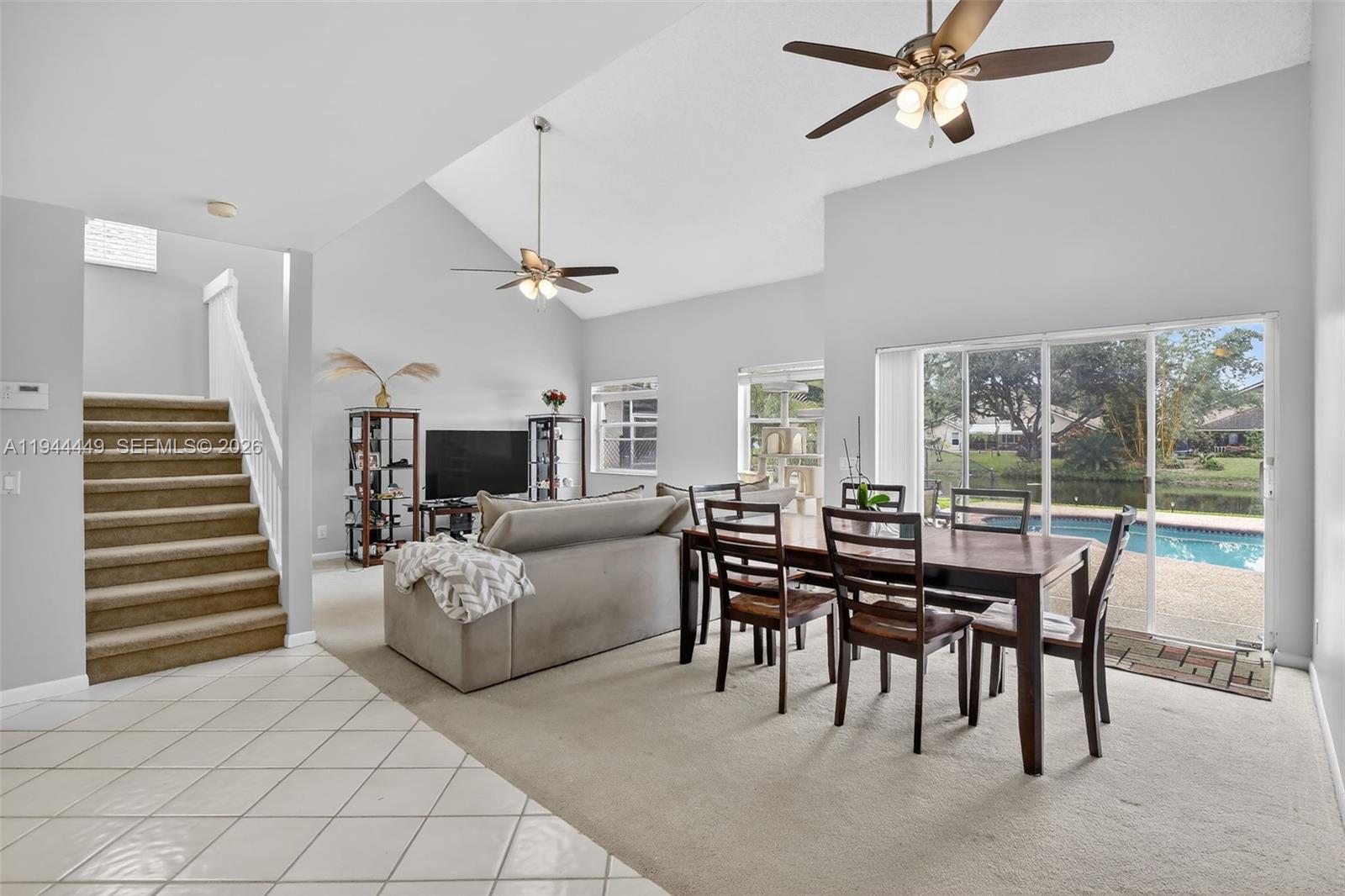9481 Oak Grove Cir