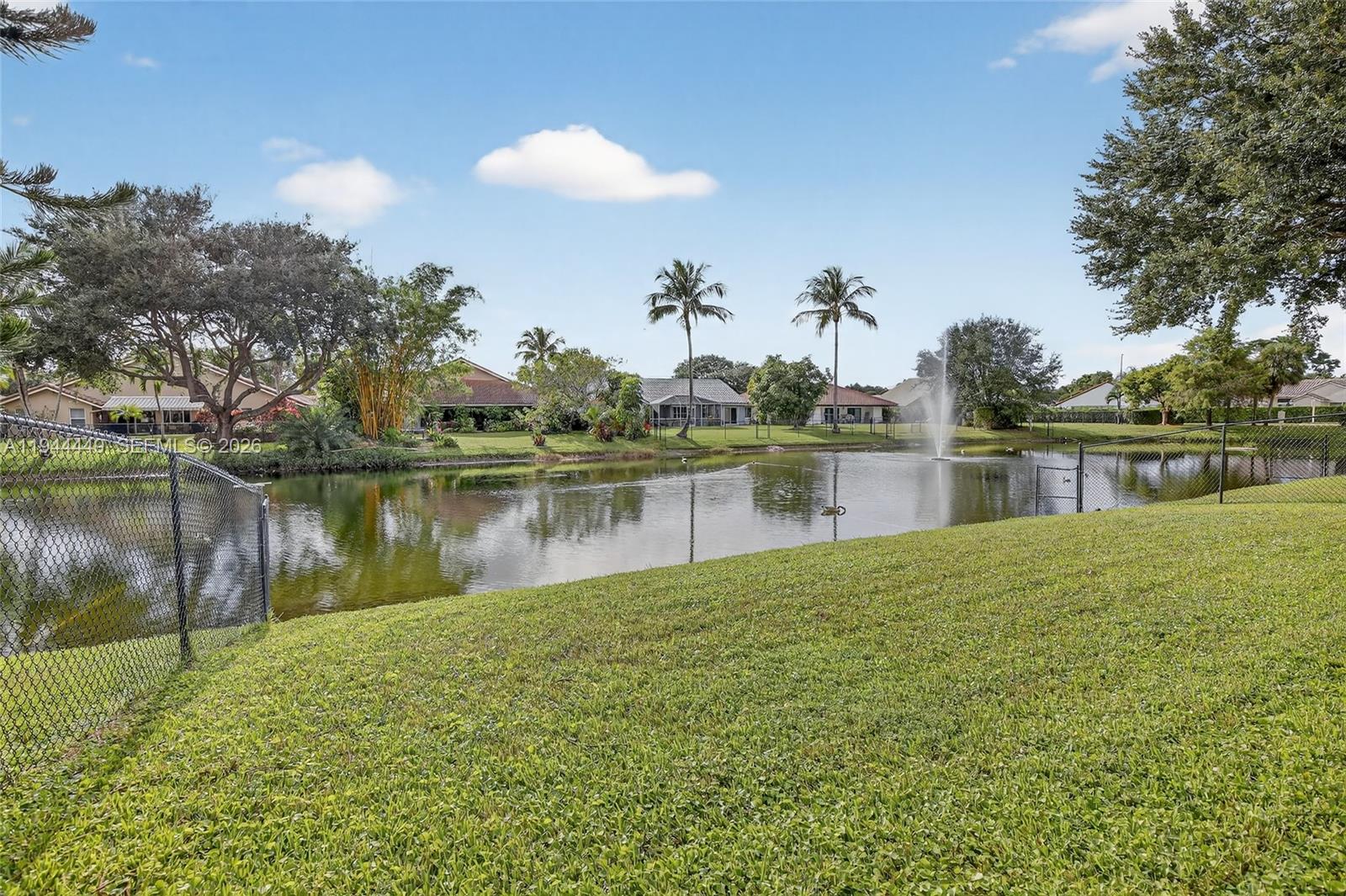 9481 Oak Grove Cir