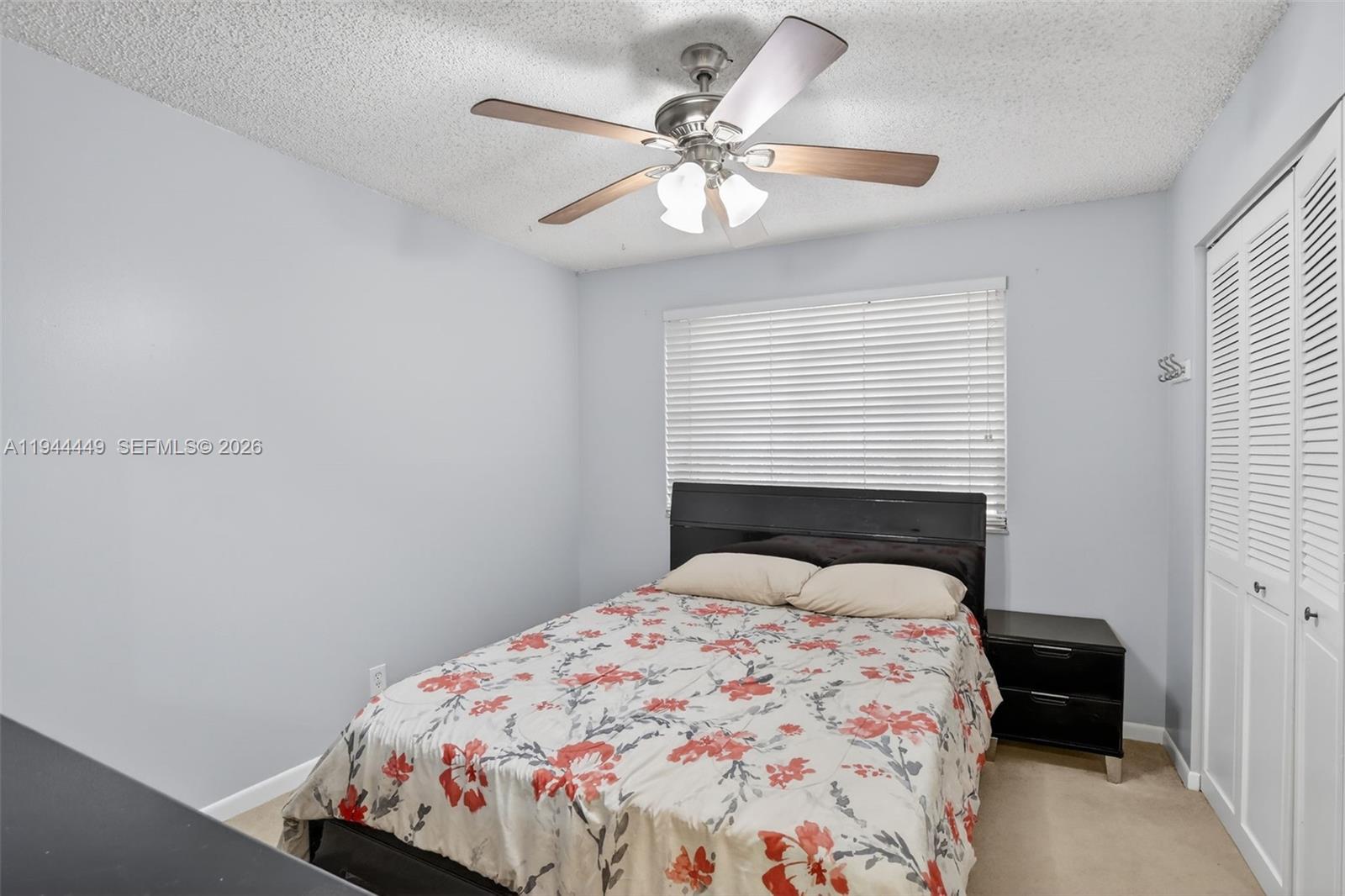 9481 Oak Grove Cir