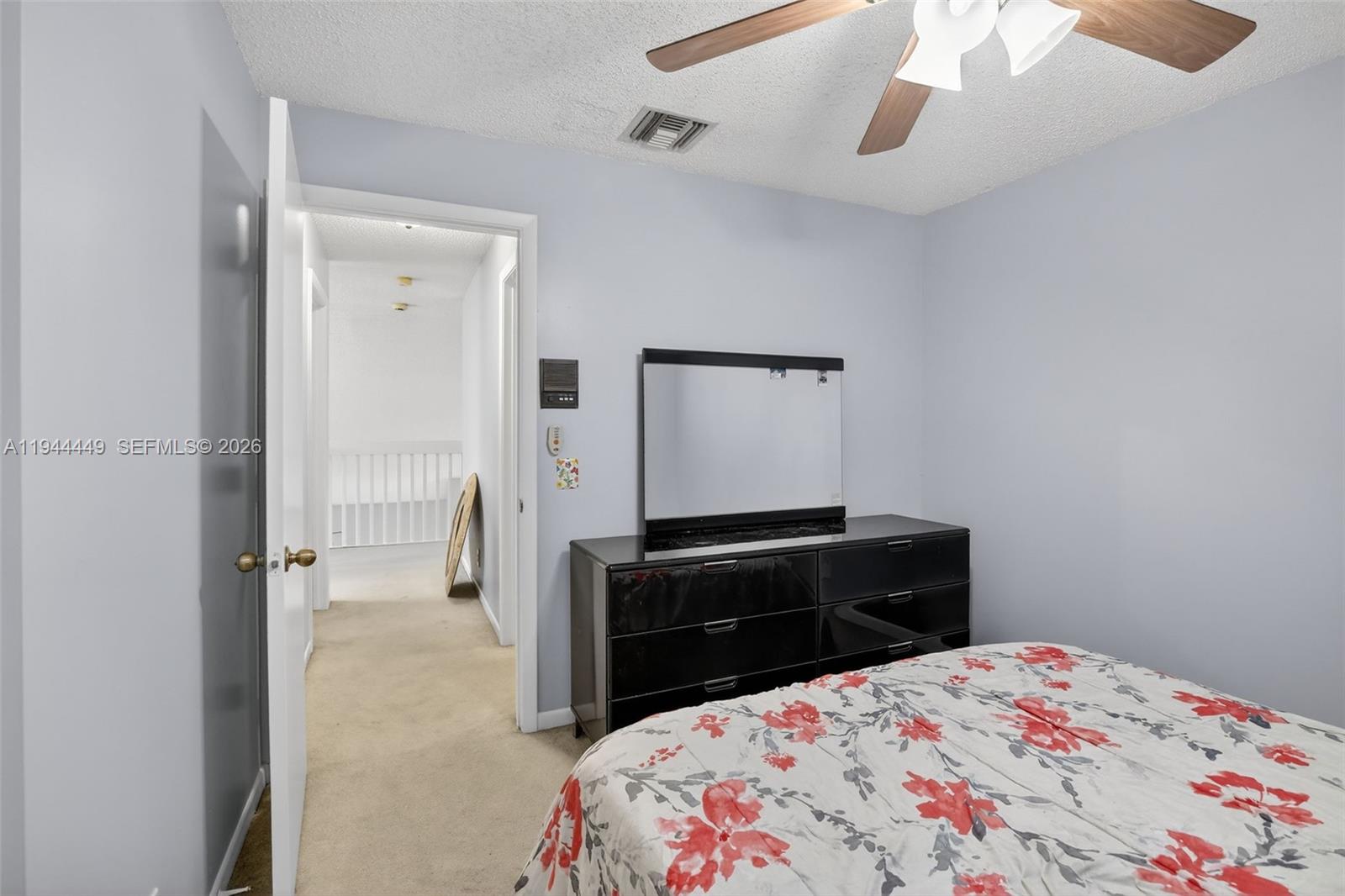 9481 Oak Grove Cir