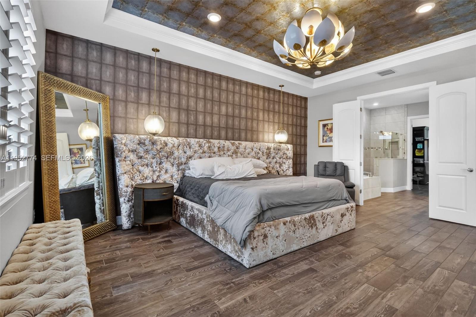 8426 Vaulting Dr
