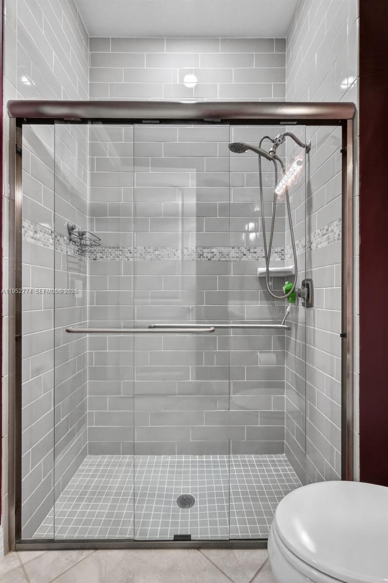 8426 Vaulting Dr