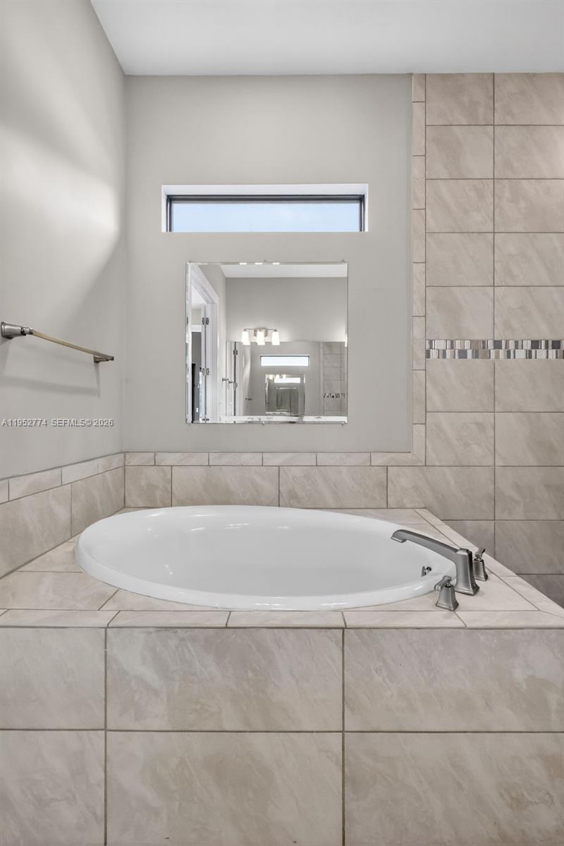 8426 Vaulting Dr