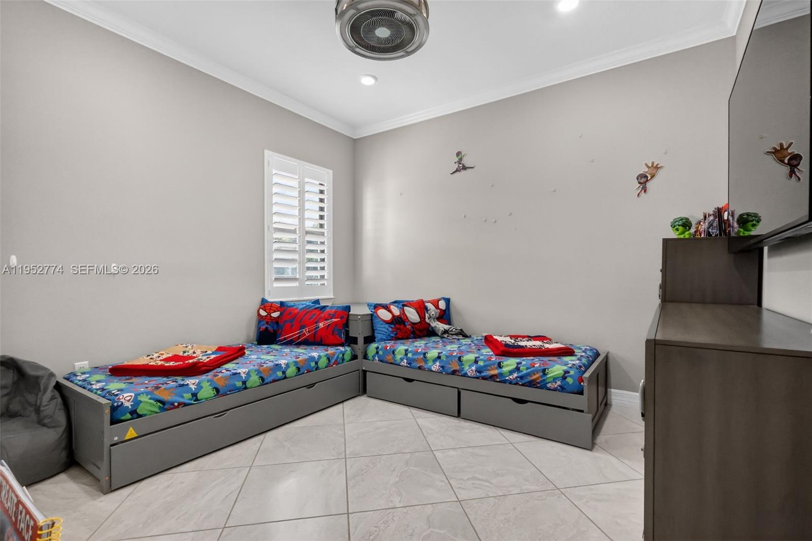 8426 Vaulting Dr