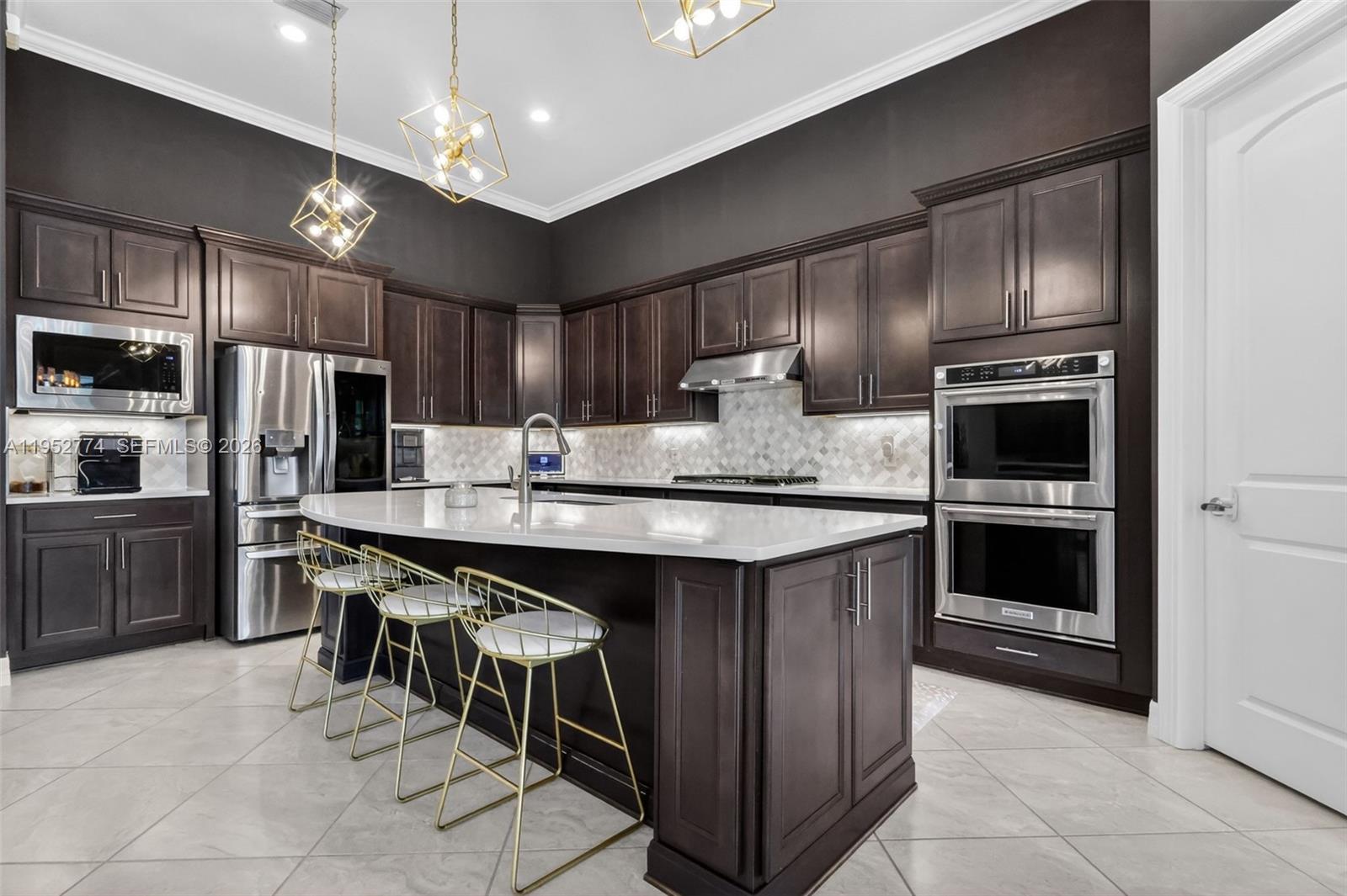 8426 Vaulting Dr