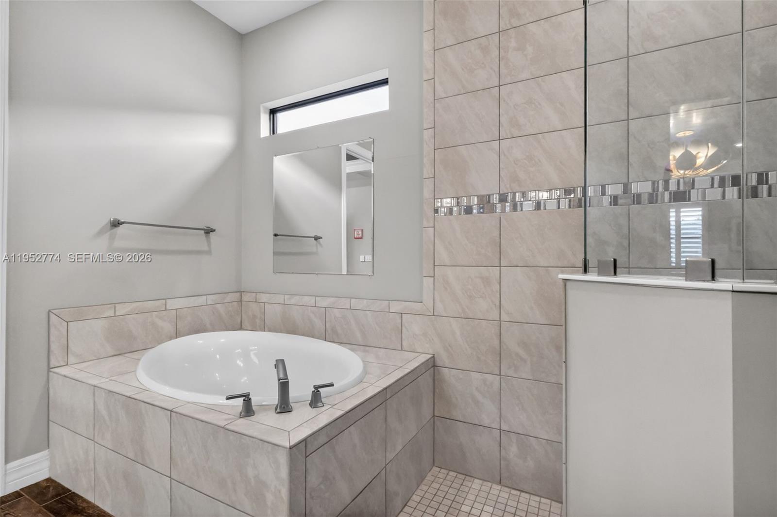 8426 Vaulting Dr