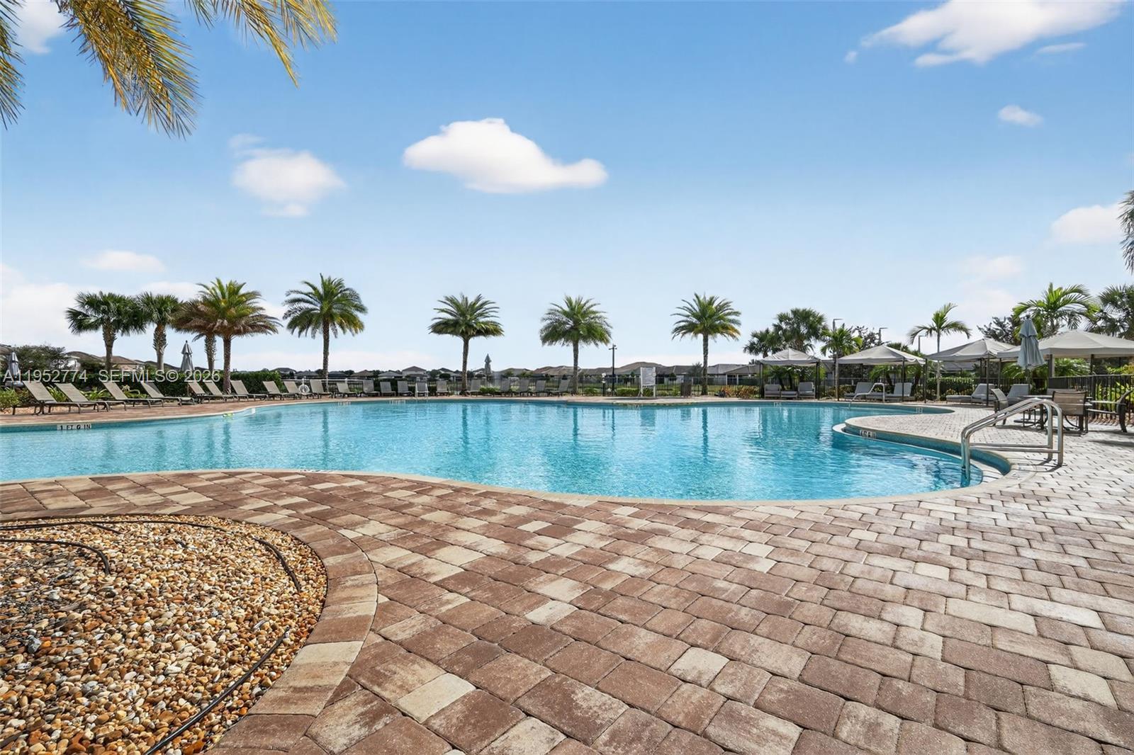 8426 Vaulting Dr