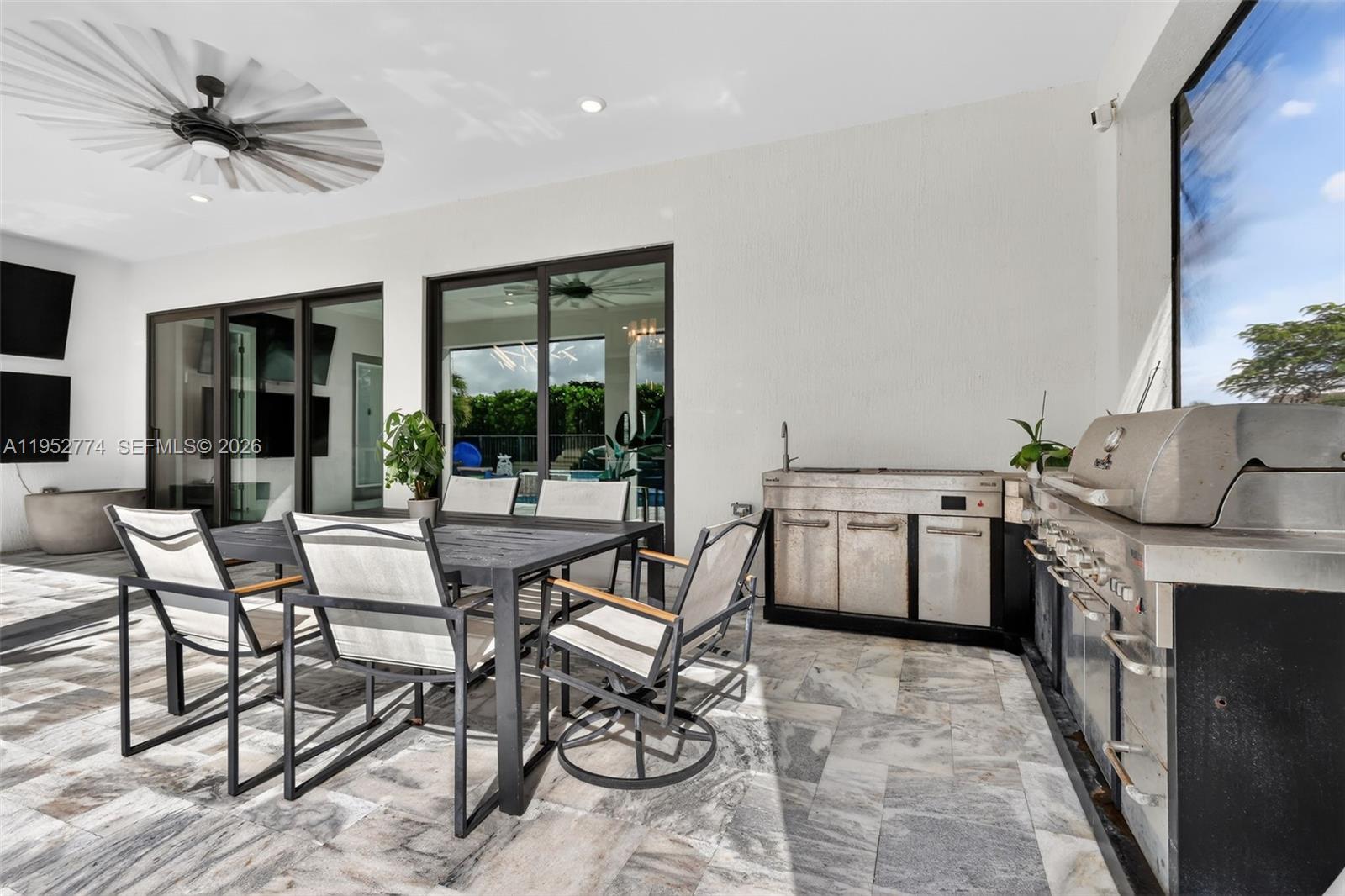 8426 Vaulting Dr
