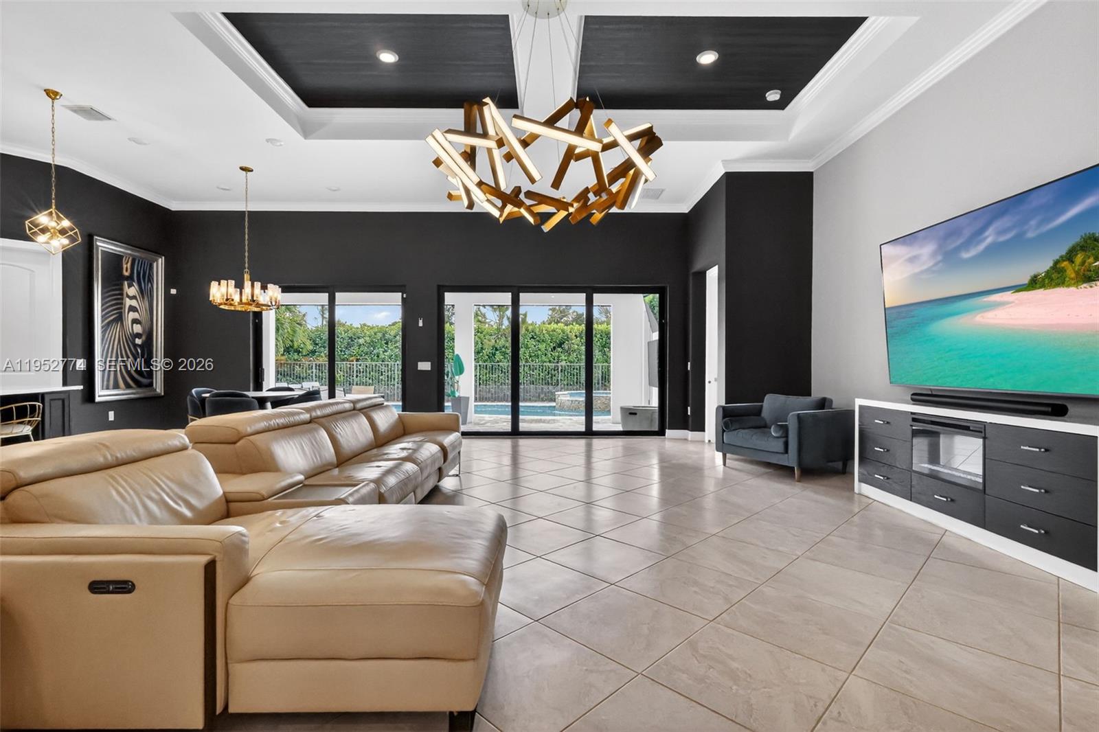 8426 Vaulting Dr