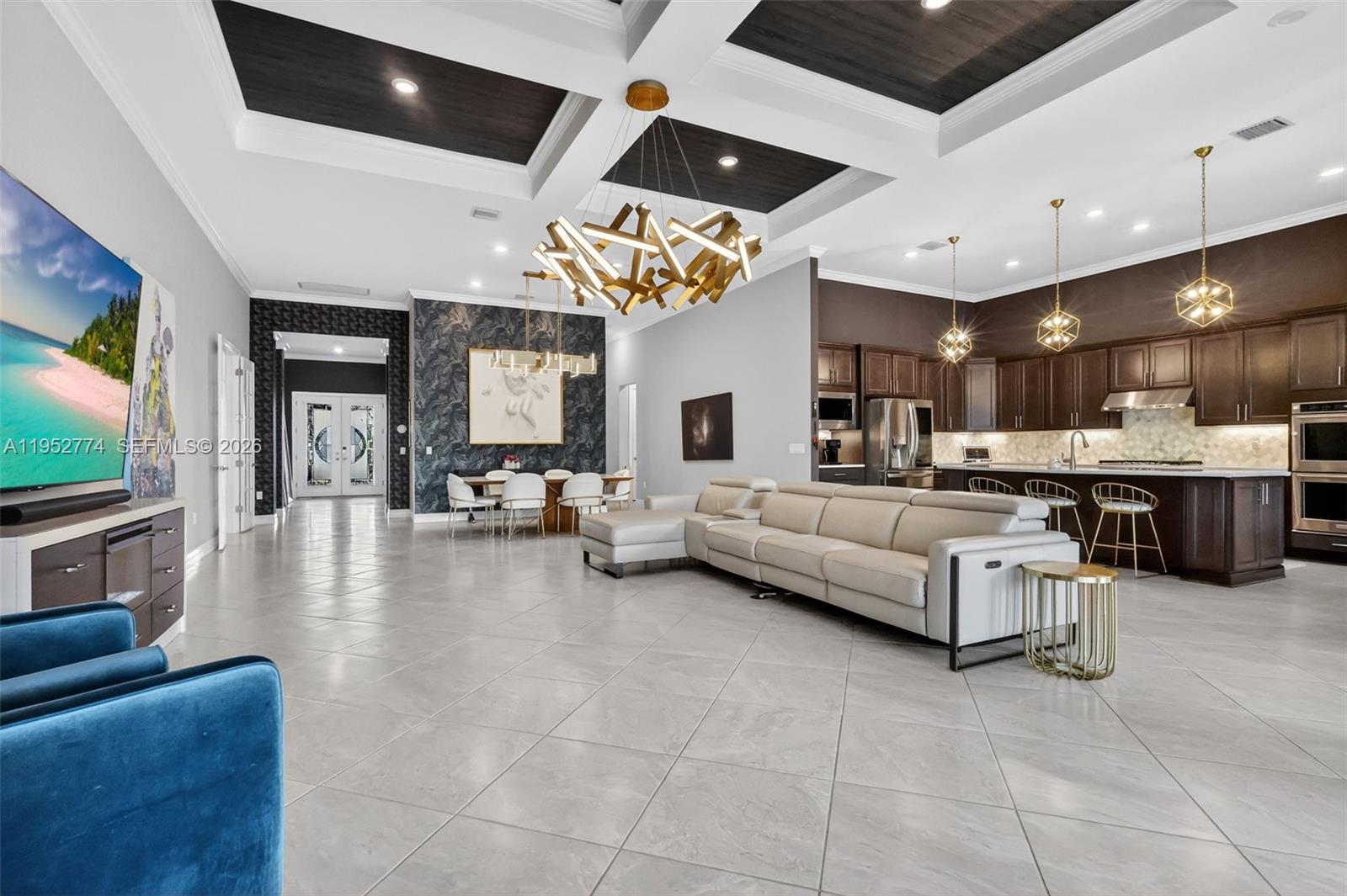 8426 Vaulting Dr