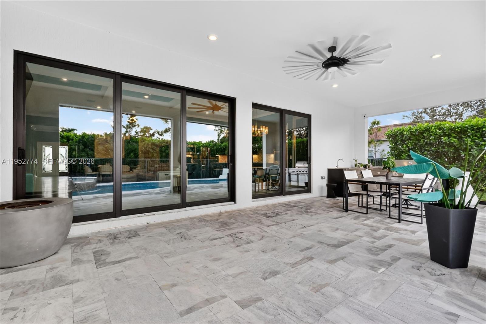 8426 Vaulting Dr