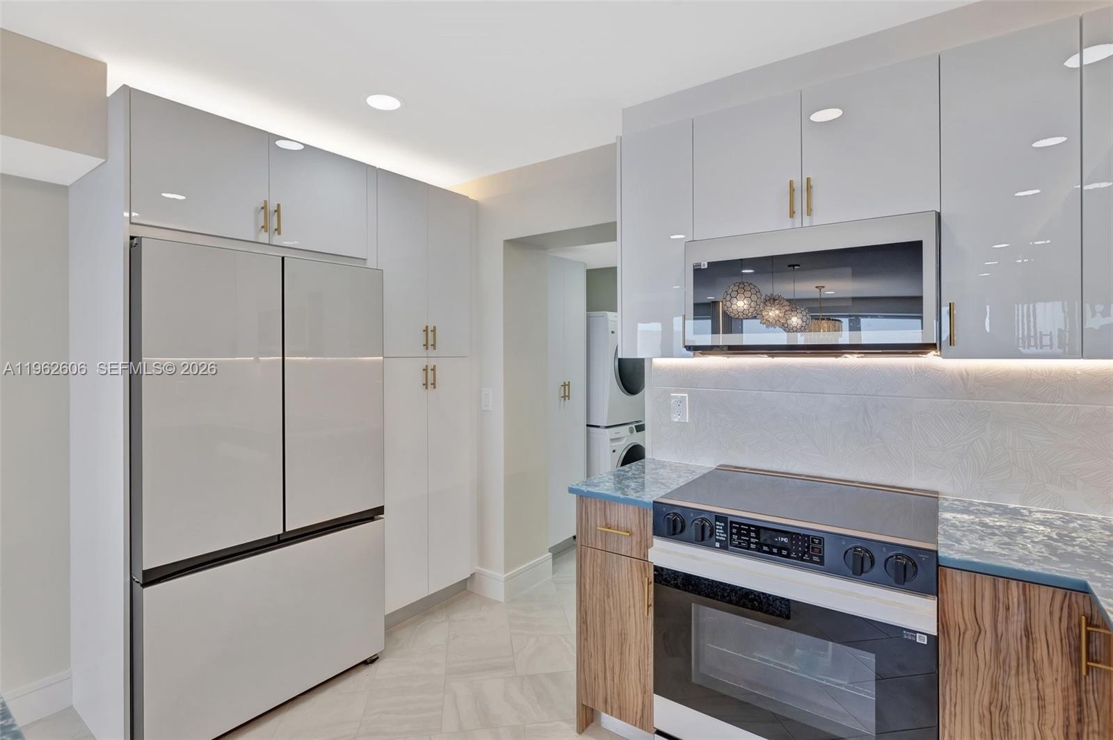 4100 Galt Ocean Dr # 1001