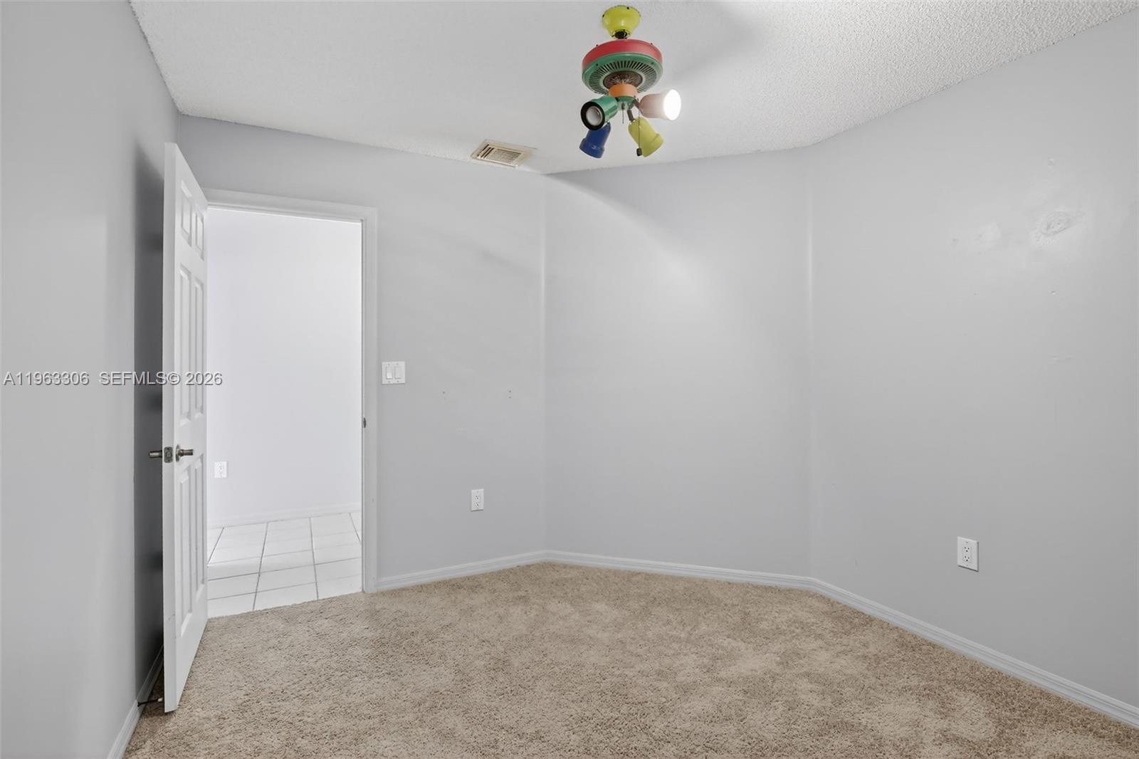 1150 Queen Palm Ct
