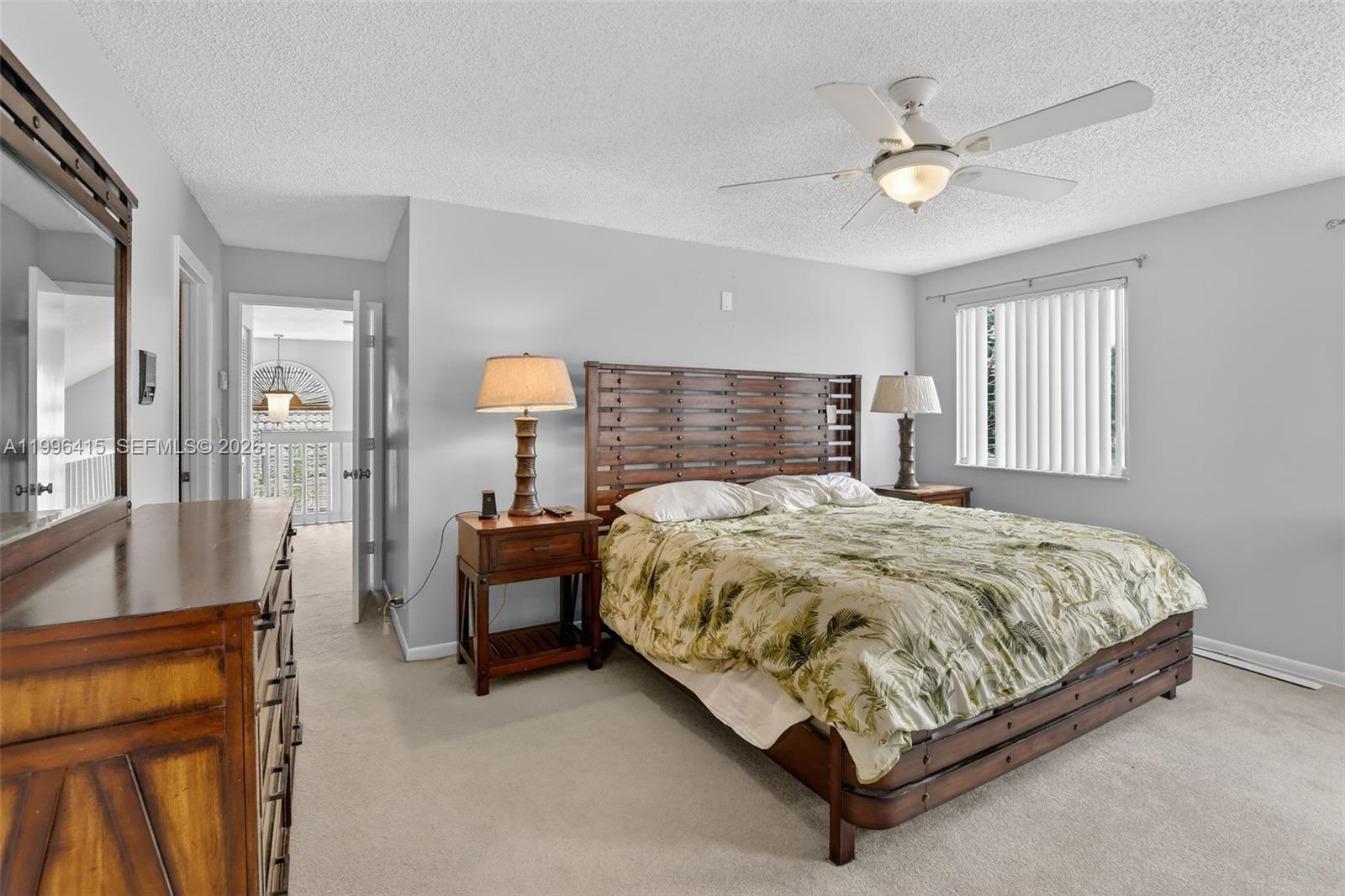 9481 Oak Grove Cir
