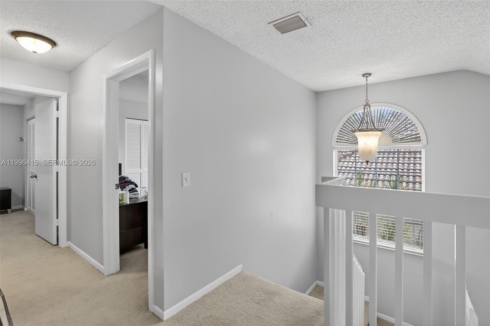 9481 Oak Grove Cir