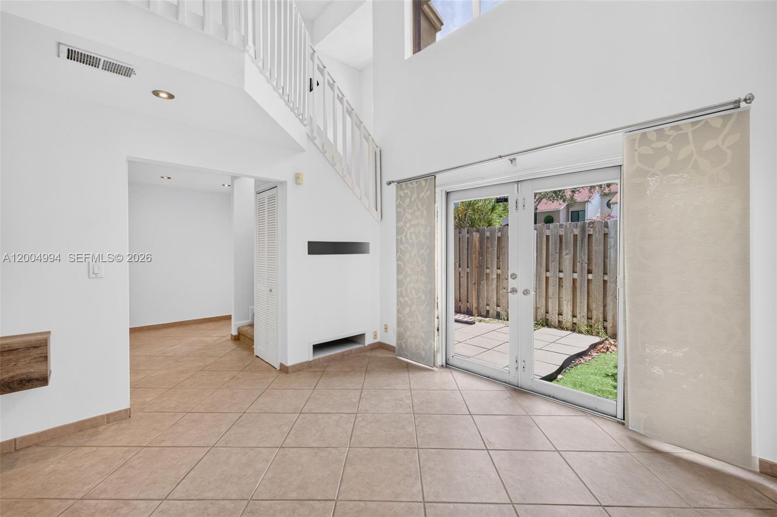 341 City View Dr