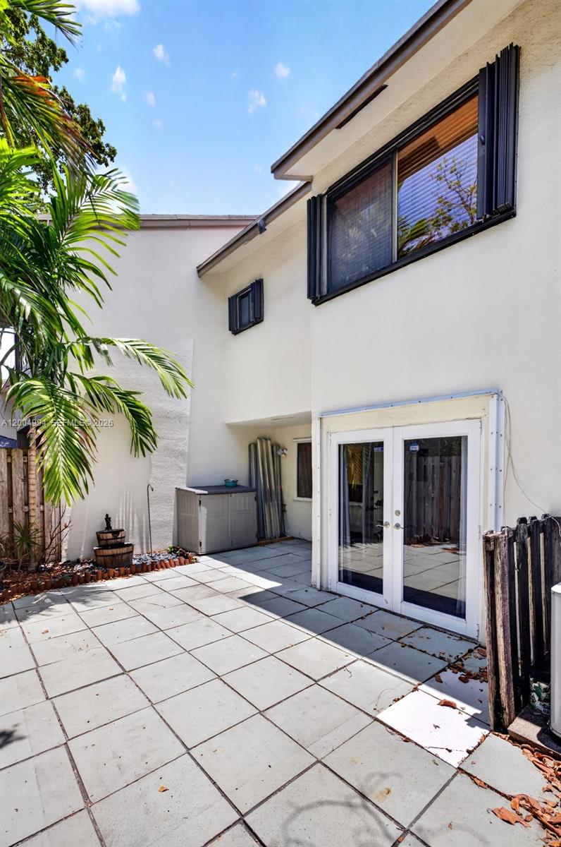 341 City View Dr