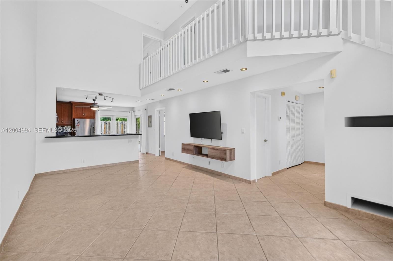341 City View Dr