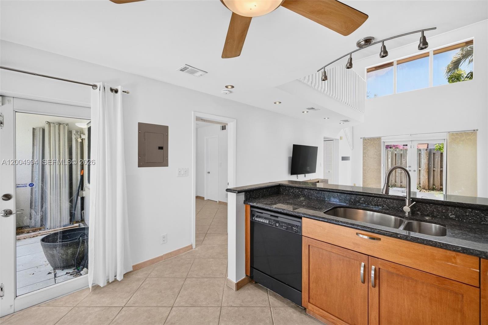 341 City View Dr