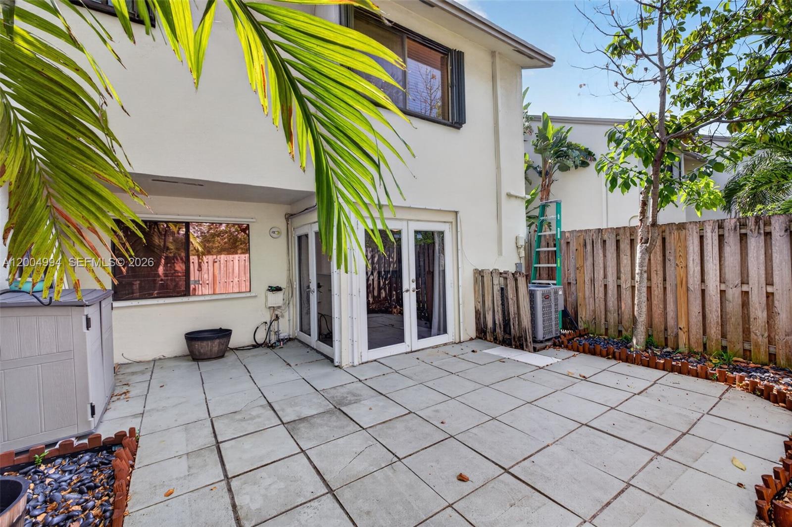 341 City View Dr
