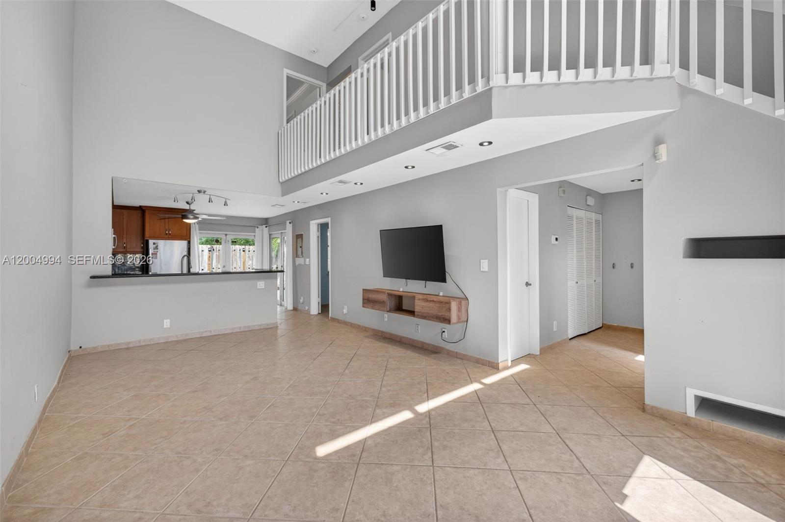 341 City View Dr