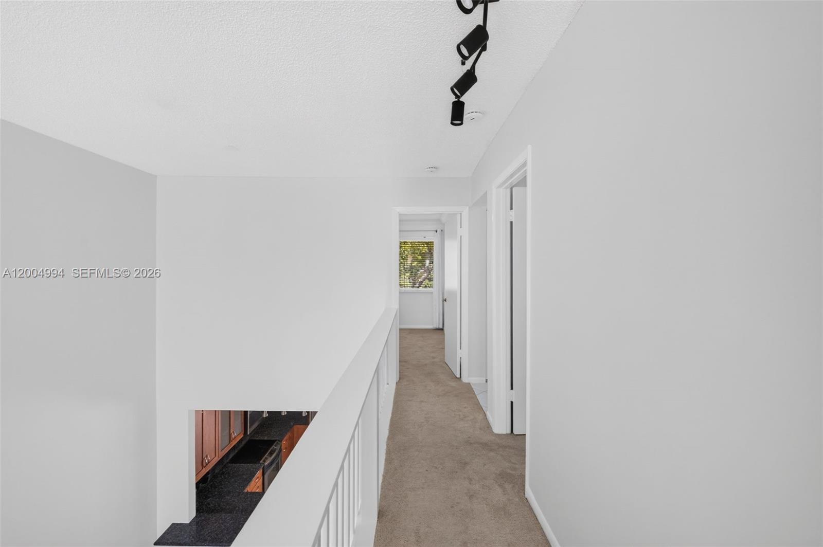 341 City View Dr