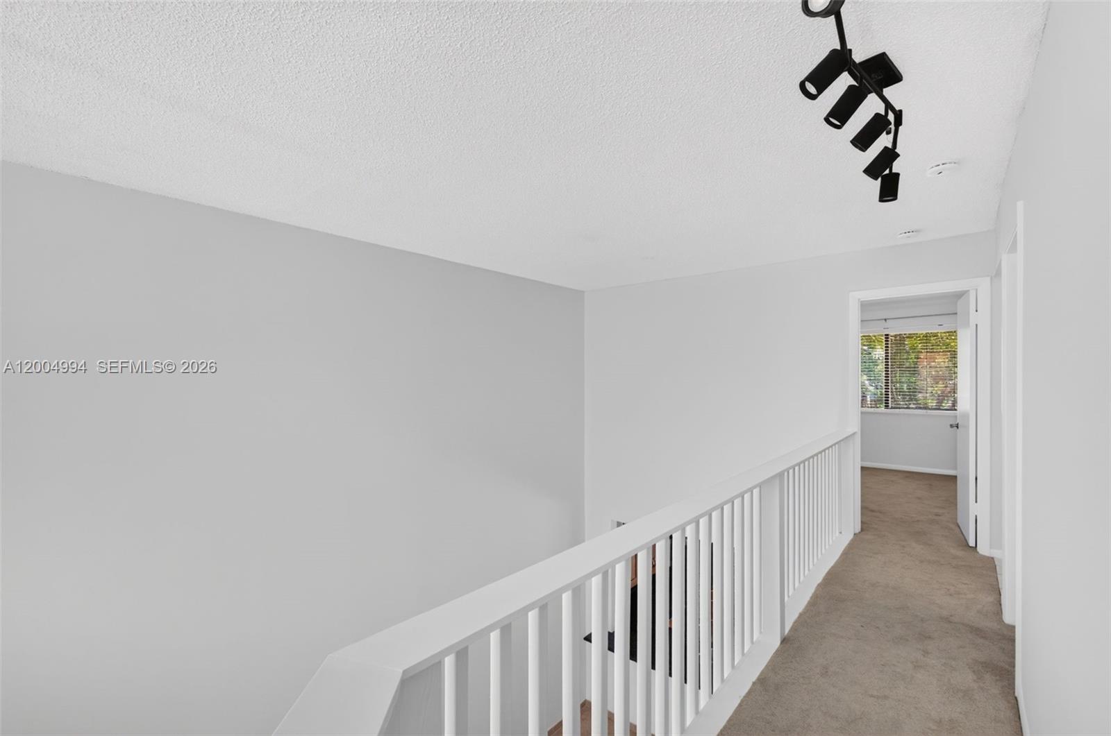 341 City View Dr