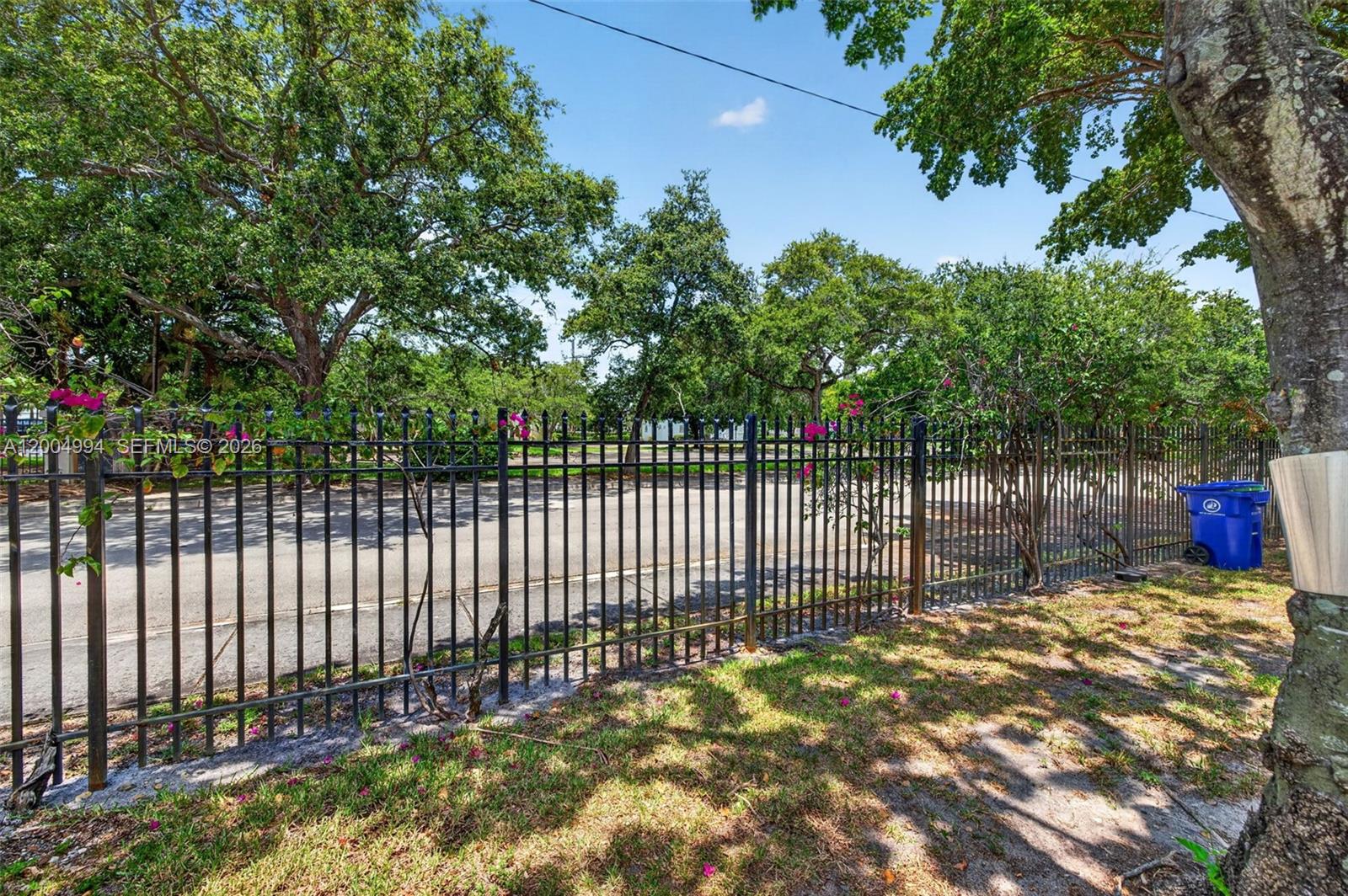 341 City View Dr