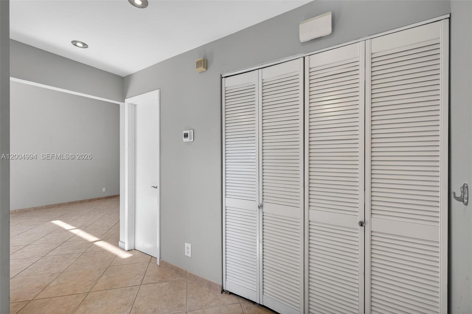 341 City View Dr