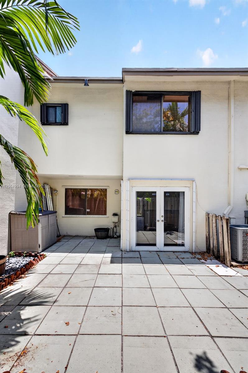 341 City View Dr