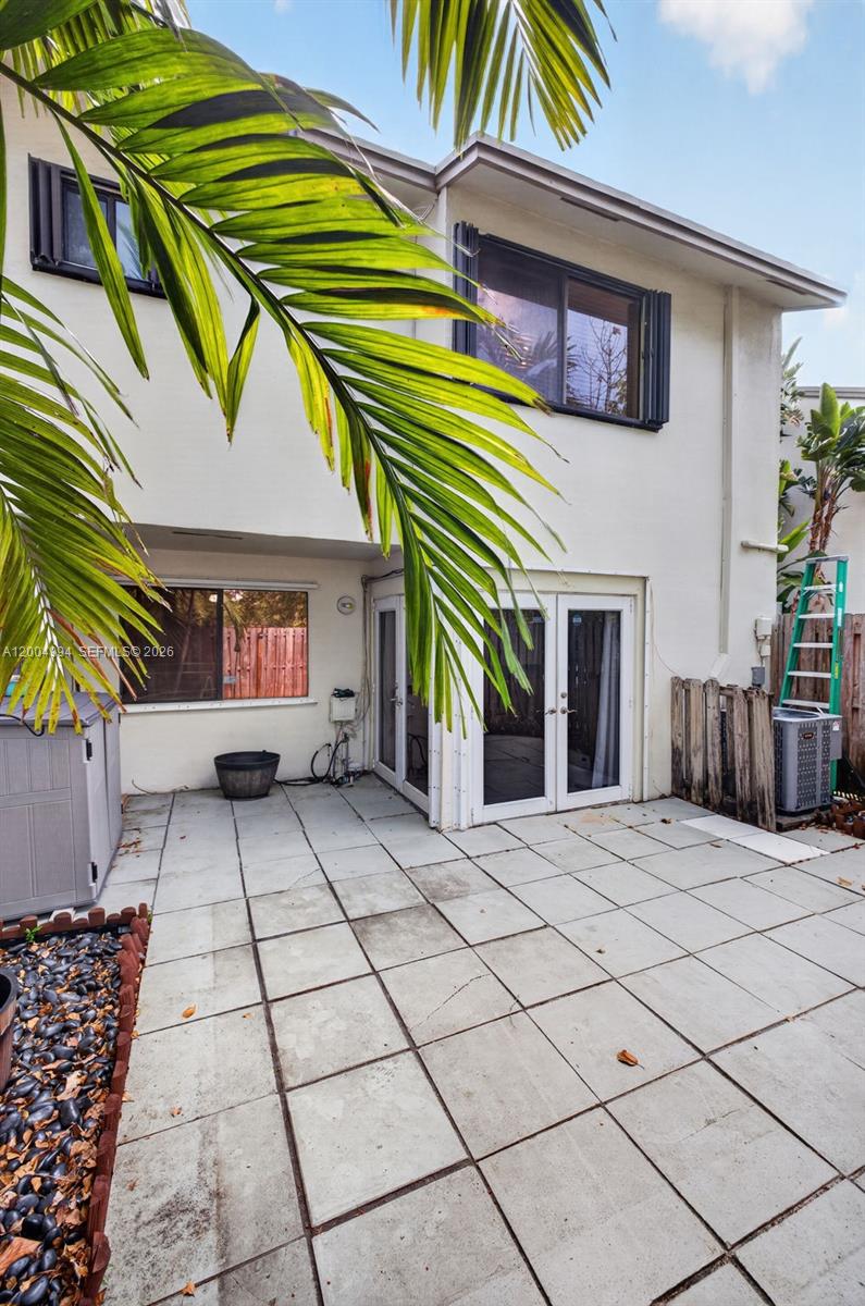 341 City View Dr