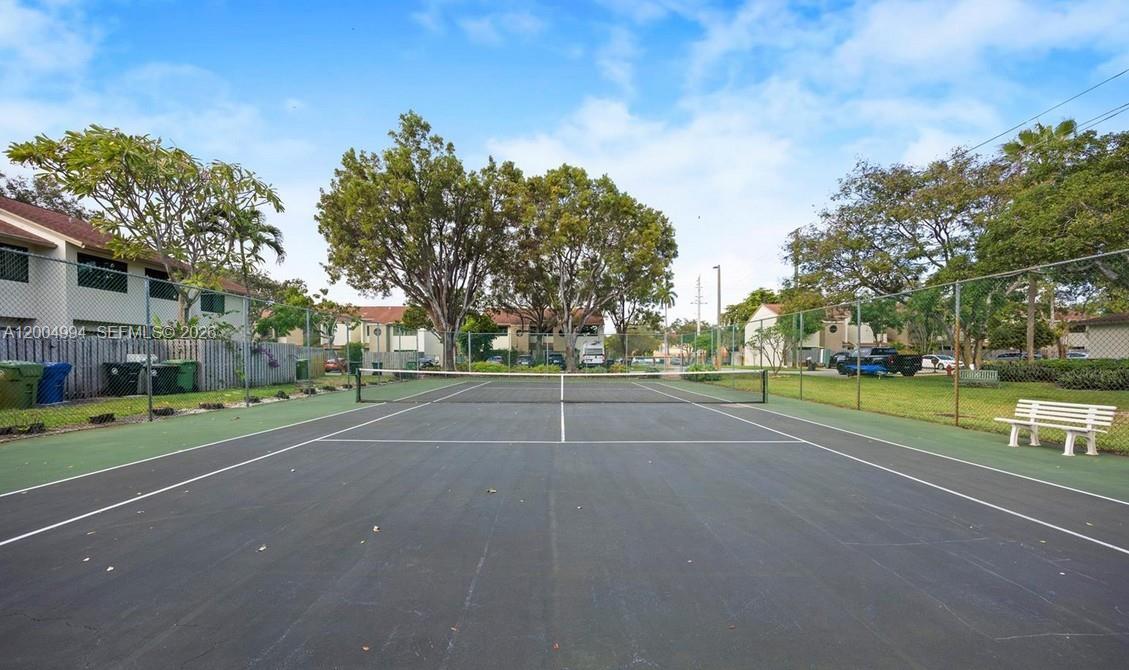 341 City View Dr