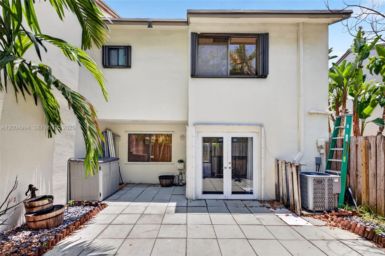341 City View Dr