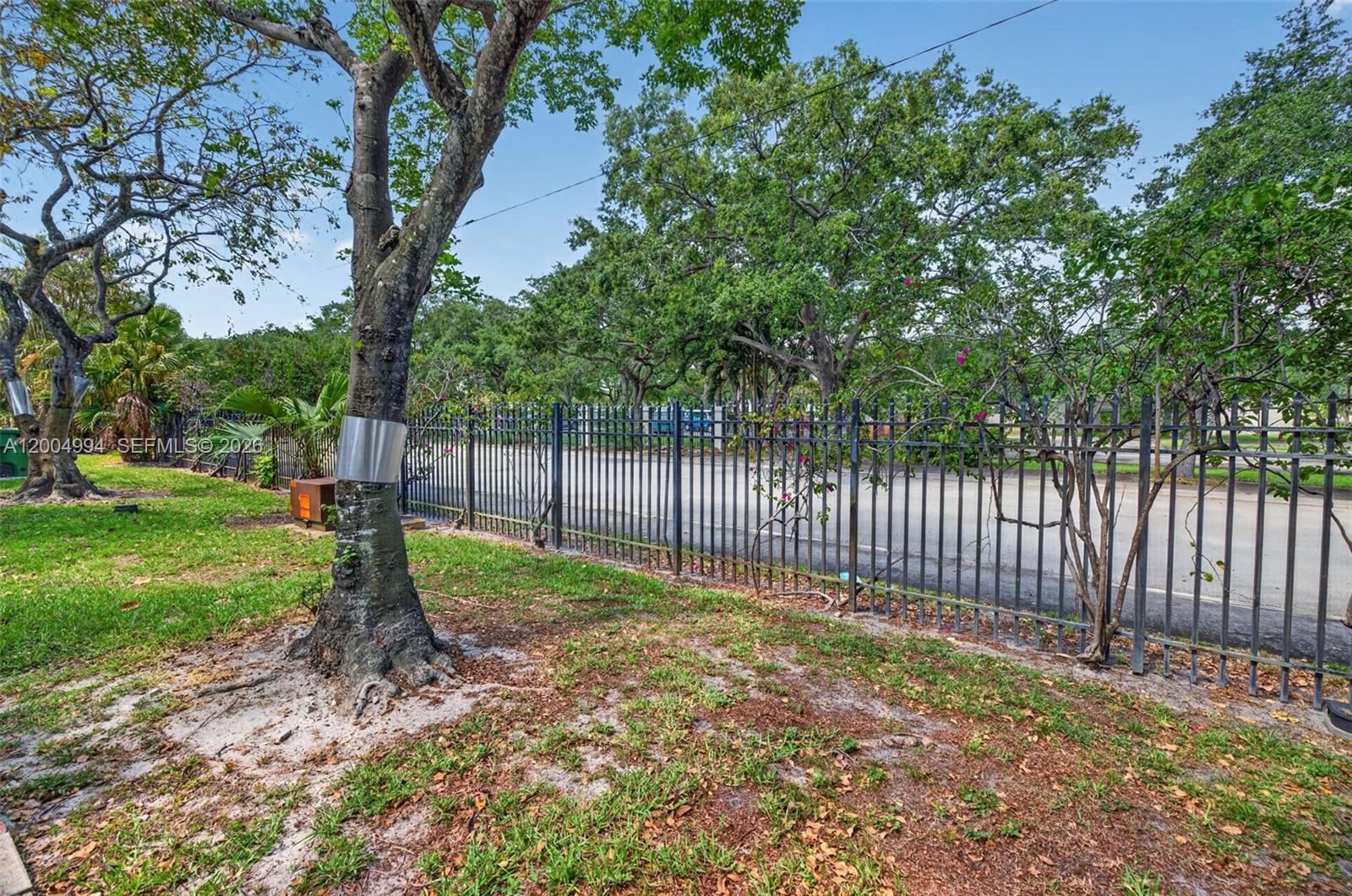 341 City View Dr