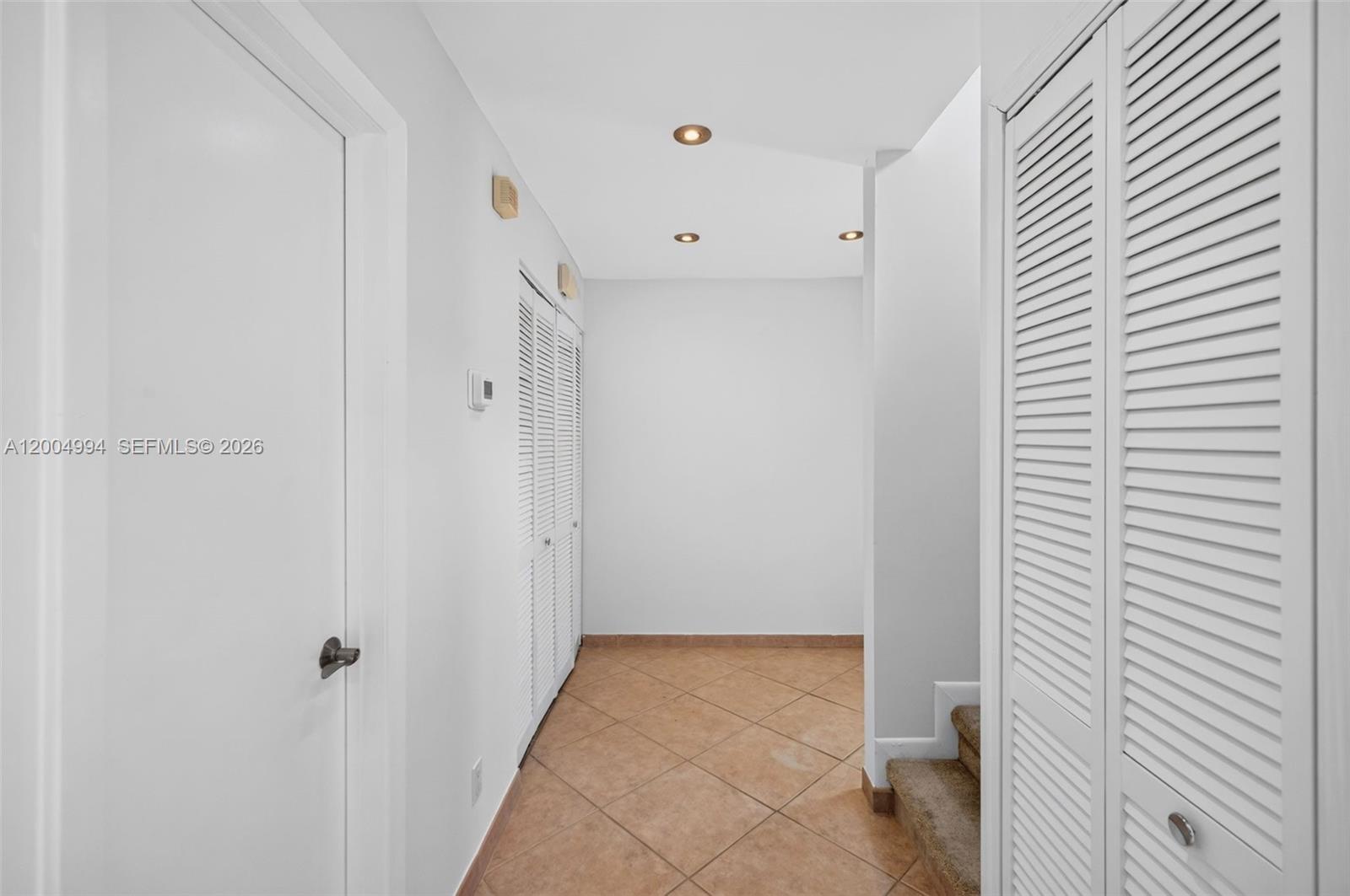 341 City View Dr